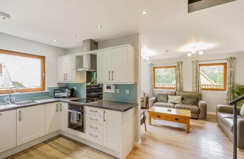 Newton Stewart Ski Chalet | Lord Galloway 32 with Hot Tub