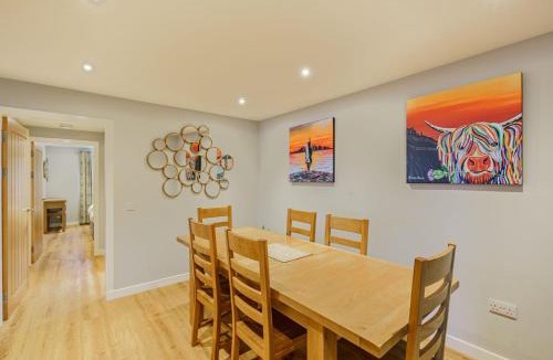 Newton Stewart Ski Chalet | Lord Galloway 36 with Hot Tub