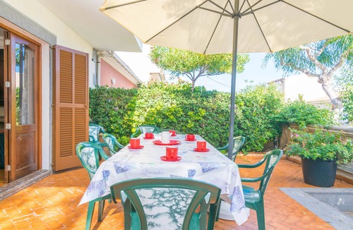 Can Picafort House | LOS GERANIOS - Villa with terrace and free wifi in Can Picafort