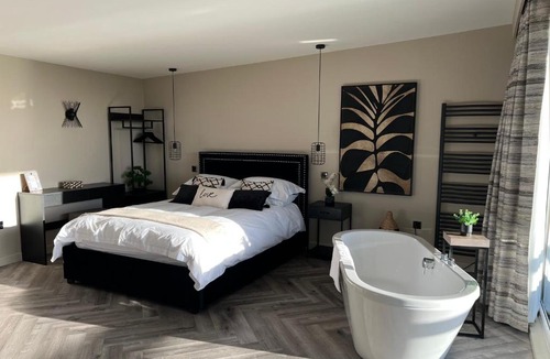 Newmilns Apartment | Loudoun Mains Luxury Lodges
