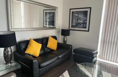 Woolwich Apartment | Lovely 1Bed flat 10mins to Canary Wharf & parking