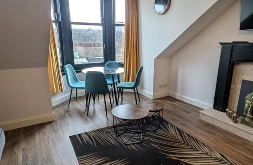 Greenock Apartment | Lovely 2 Bedroom Apartment in Central Location