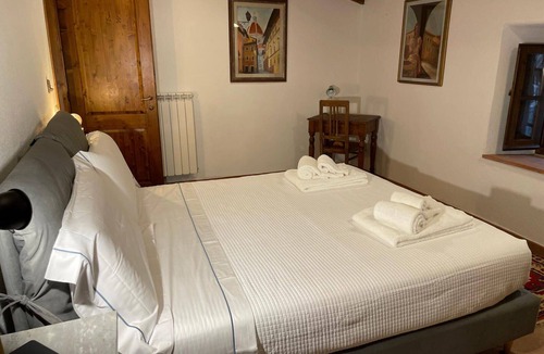 Barberino di Mugello House | Lovely apartment for 4 people with pool, A/C, WIFI