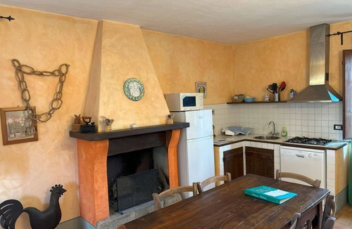 Monteleone d'Orvieto Apartment | Lovely apartment for 7 people with WIFI, pool