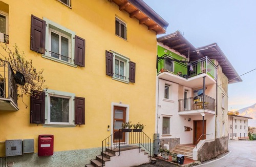 Arco Apartment | Lovely apartment for 4 guests with WIFI, A/C, TV, terrace and pets allowed
