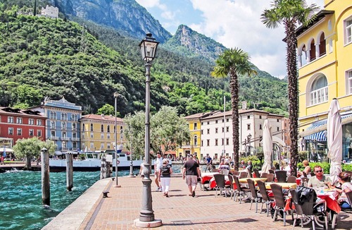 Arco Apartment | Lovely apartment for 4 guests with WIFI, A/C, TV, terrace and pets allowed