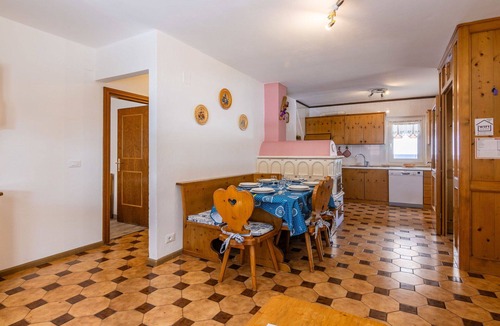 Canazei Apartment | Lovely apartment for 6 people with WIFI, TV and patio