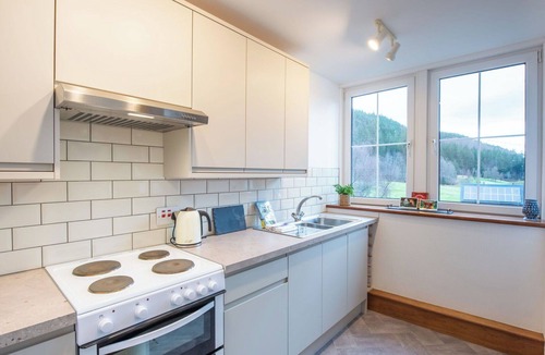 Marybank Apartment | Lovely apartment for 6 guests with WIFI, TV, patio and panoramic view