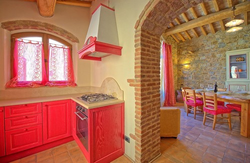 Poggibonsi Apartment | Lovely apartment for 4 guests with A/C, pool, WIFI and TV, close to San Gimignano