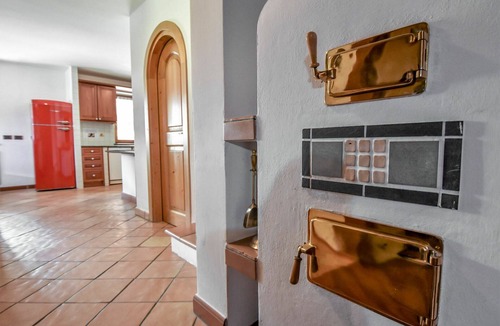 Canazei House | Lovely apartment in villa for 8 guests with WIFI, TV, balcony and pets allowed