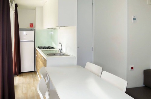 Baia Domizia House | Lovely apartment in villa for 6 people with WIFI, A/C, pool, TV and terrace