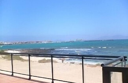 Corralejo Villa | Lovely Beach Front Villa. PrivatePool,Stunning Sea and Island Views