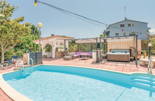 Agora Parc House | Lovely Home In Tordera