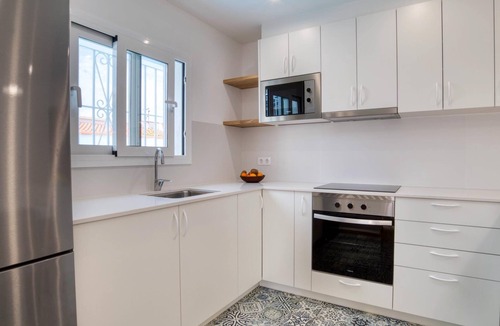 L'Escala Villa | Lovely house with private pool close to the beach. HUTG-067003
