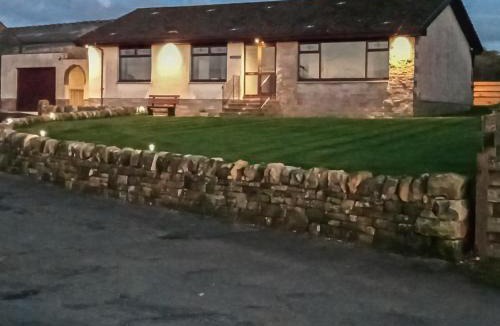 Cumnock House | Lowesmuir Cottage