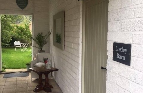 Tring House | Loxley Barn, 1-Bed Cottage Retreat