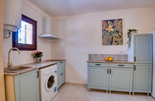Bellcaire d'Emporda Apartment | LUNICE: Nice flat in Bellcaire with large terrace and nature view
