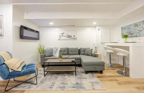 Brampton Apartment | LUXURIOUS 1000 SQ FT Oasis