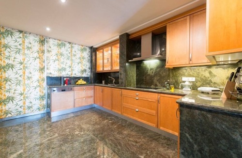 Alcudia Apartment | Luxurious Apartment with Wi-Fi, Balcony, and Sea View
