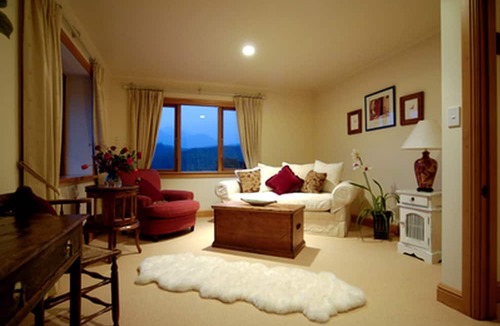 Ngatimoti Cabin | Luxurious Deluxe Suite in Lodge near Nelson in the Tasman Bay