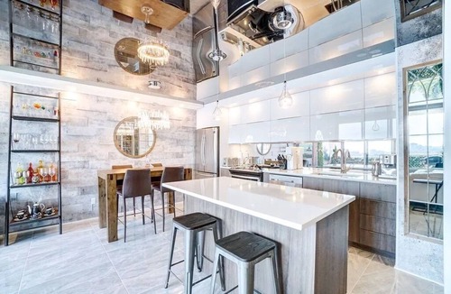 Hull Apartment | Luxurious river-view condo 2 minutes from Ottawa