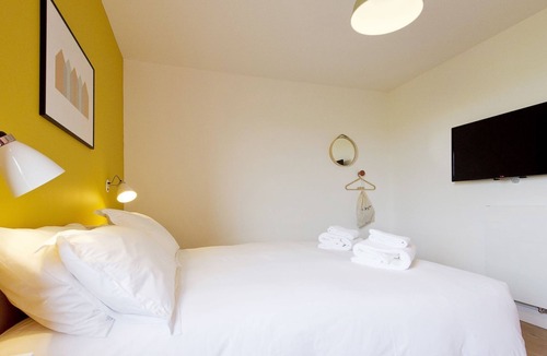 John O'Groats Apartment | Luxury 1 Bed Room Stylish and contemporary double room with private bathroom within the iconic Inn a