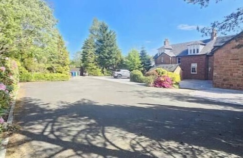 Balmaha Apartment | Luxury 1 Bedroom Apartment with Loch View *BLL*— A Peaceful Escape