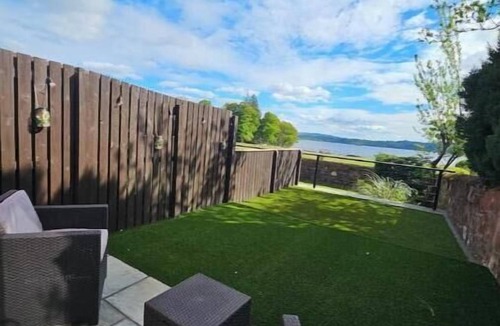 Balmaha Apartment | Luxury 1 Bedroom Apartment with Loch View *BL*