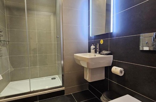 Balmaha Apartment | Luxury 1 Bedroom apartment with Loch View BLL