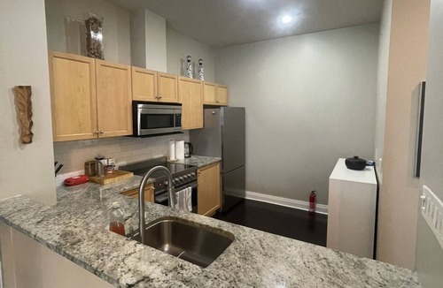Church and Wellesley Condo | Luxury 2 Bed & 2 Bath Right Next To Subway In The Heart Of DT
