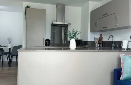 Lansbury Apartment | Luxury 2 bed Apartment Near Canary Wharf