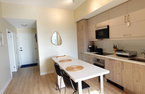 Markham Condo | Luxury 2 Bedroom 2 bathroom condo @ Downtown Markham I Near Downtown Toronto
