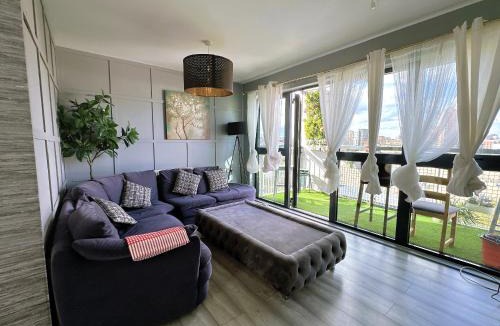 Lansbury Apartment | Luxury 2 BR Flat in Canary Wharf