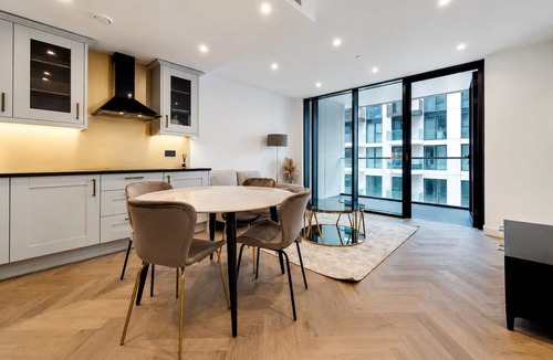 Tower Hill Apartment | Luxury 2BR Apartment/Near Tower Bridge/City of London