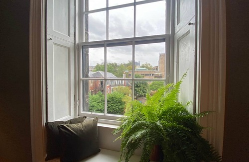 Glasgow Westend Apartment | Luxury 3 bedroom stay in the heart of the West End