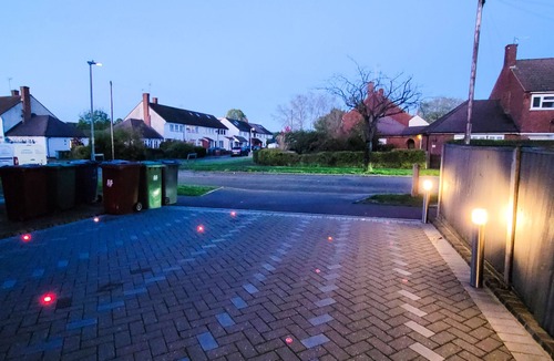 Borehamwood Apartment | Luxury, 4 Bedroom House, FREE Parking, Borehamwood