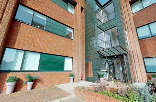 Stevenage Apartment | Luxury Apartment - Town Centre North Stevenage