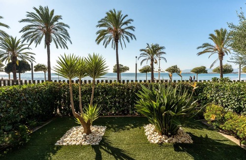 Cambrils Apartment | Luxury Beachfront Apartment