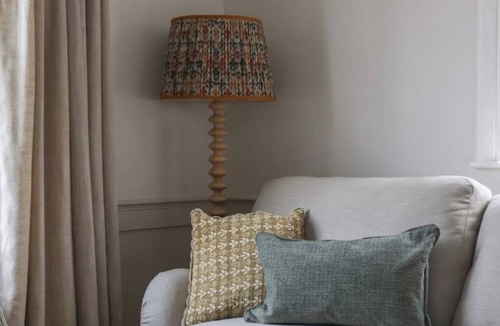 Harpenden Apartment | Luxury Boutique Duplex 17th cent. central city- 20 min. Direct Train into London