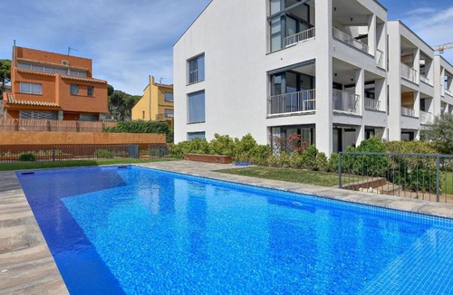 Calella de Palafrugell Apartment | Luxury Central Apartments, Illa Blanca, Calella