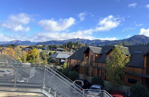 Hanmer Springs Apartment | Luxury Corner Apartment In Central Hanmer Springs.