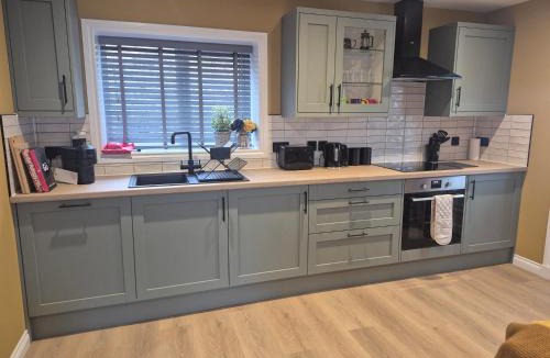 Dingwall House | Luxury Cosy Snug for up to 4 guests