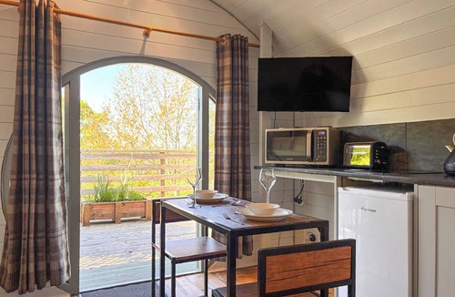 Sutton-in-Craven Cottage | Luxury farm stays made simple.