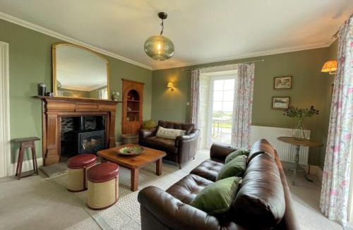 Newton Stewart House | Luxury Farmhouse Retreat with Sea Views Hot Tub - Pass the Keys