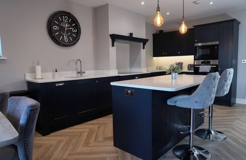 Doncaster Apartment | Luxury Penthouse Apartment | Secure Parking