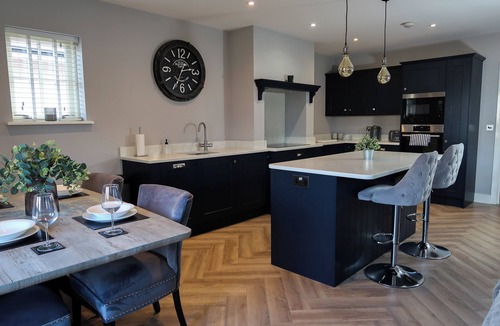 Doncaster Apartment | Luxury Penthouse Apartment | Secure Parking