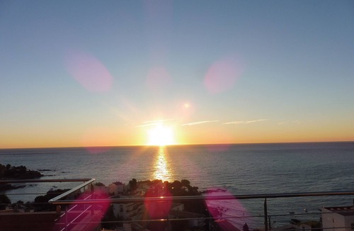 Llanca Apartment | Luxury penthouse with terrace and jaquzzi the panoramic sea views