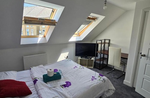 Dartford House | Luxury Smart Double Room - Free Parking - Dartfort Central