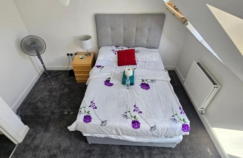 Dartford House | Luxury Smart Double Room - Free Parking - Dartfort Central