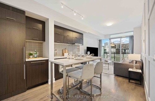 Unionville Condo | Luxury Suite in DT Markham Core w/Parking. Amenities. Close to restaurants&malls